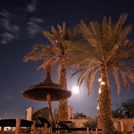 RiadSuerteloca Merzouga Hassilabied Zewnętrze zdjęcie Fountain at the Oasis of Mara