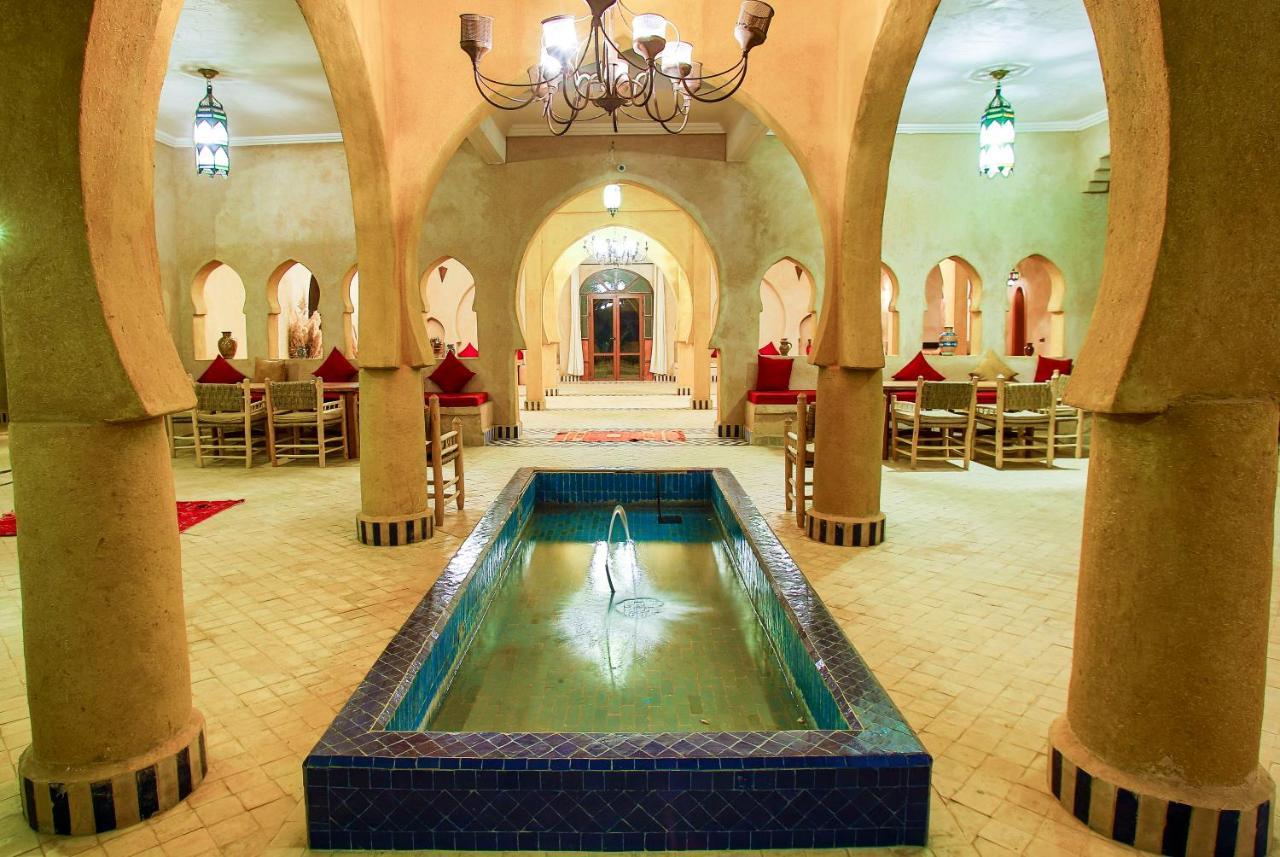 RiadSuerteloca Merzouga Hassilabied Zewnętrze zdjęcie The interior of the hotel