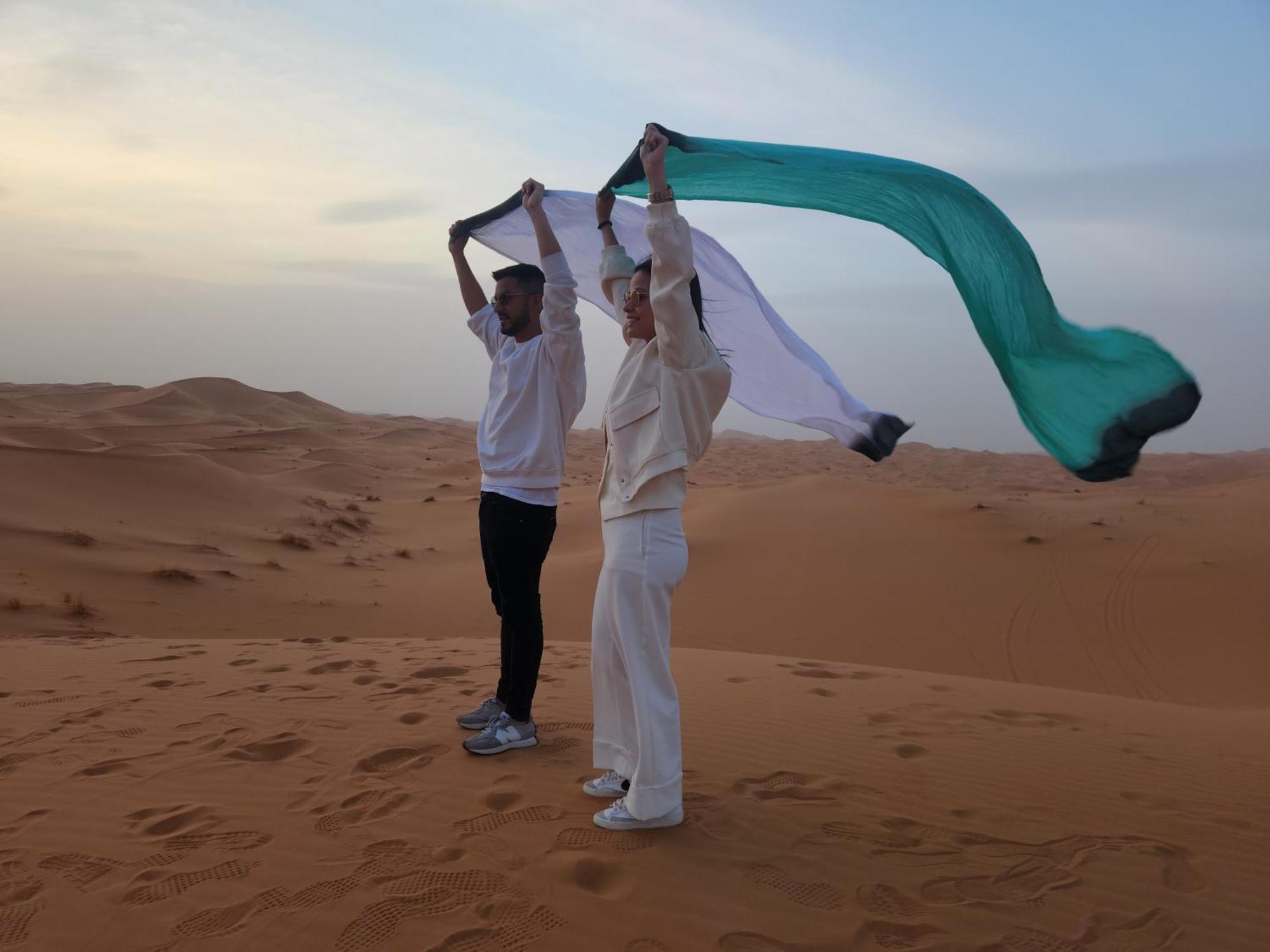 RiadSuerteloca Merzouga Hassilabied Zewnętrze zdjęcie The flag of the United Arab Emirates