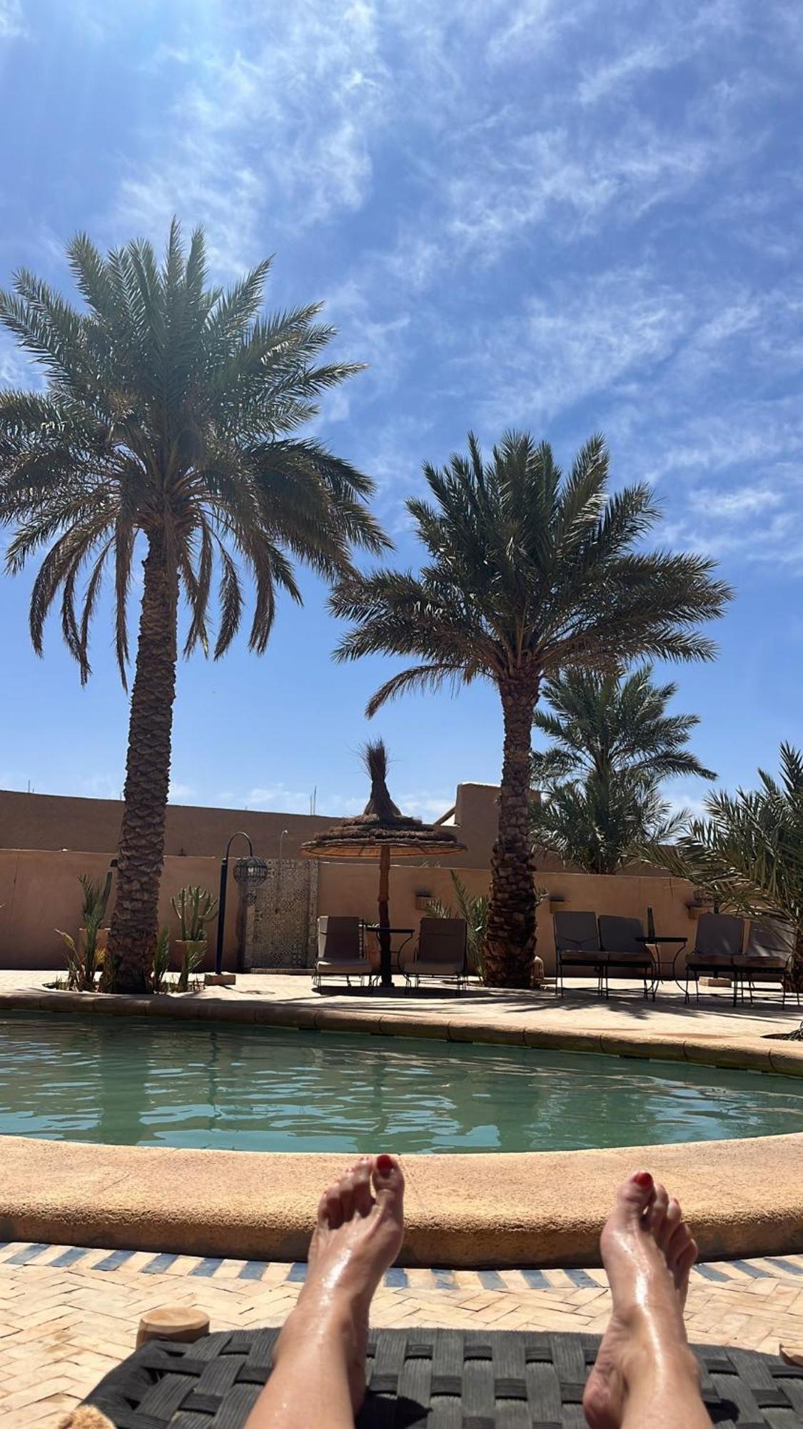 RiadSuerteloca Merzouga Hassilabied Zewnętrze zdjęcie The Desert Garden